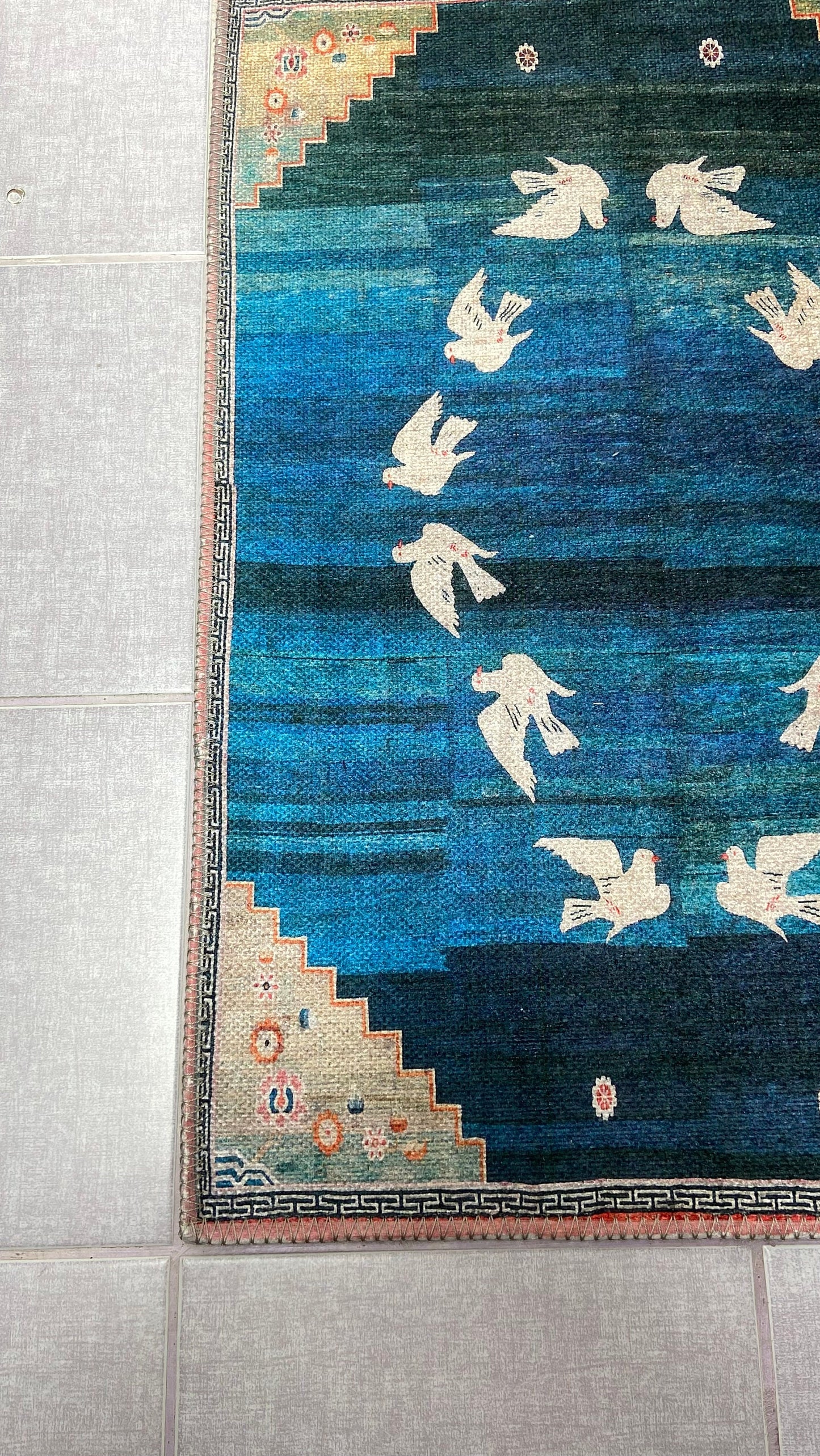 1'9 x 2'9 Blue and Beige Rug with Pigeons